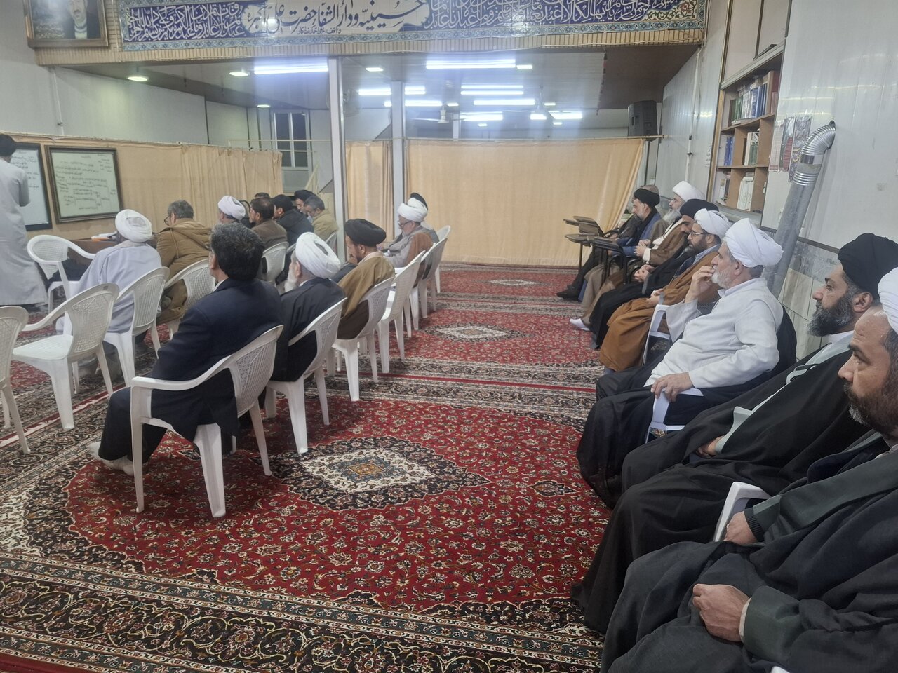 رسالت امروز مبلغان و ائمه جماعات بصیرت‌افزایی جامعه است 