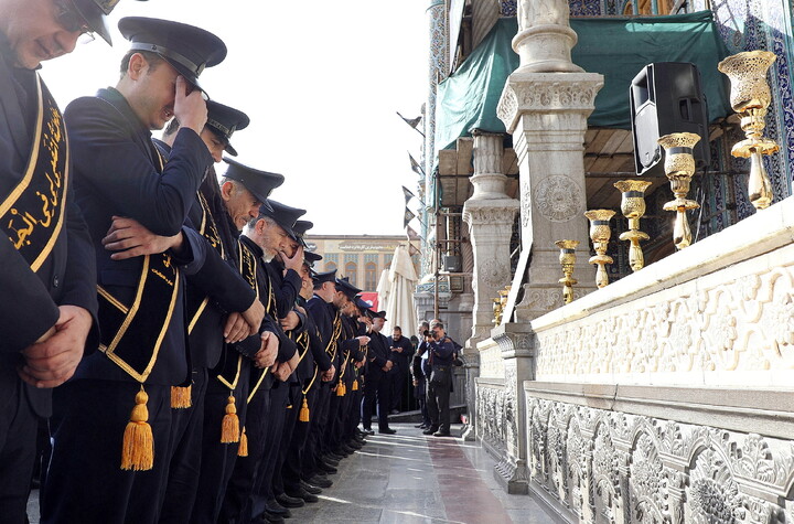 تصاویر/ دسته عزای خادمان و زائران حرم بانوی کرامت در سالروز شهادت امام موسی کاظم(ع)