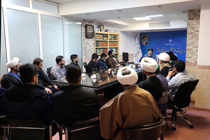 تصاویر/ تقدیر از طلاب برتر مسابقات علمی استانی و راهیافته به مرحله کشوری