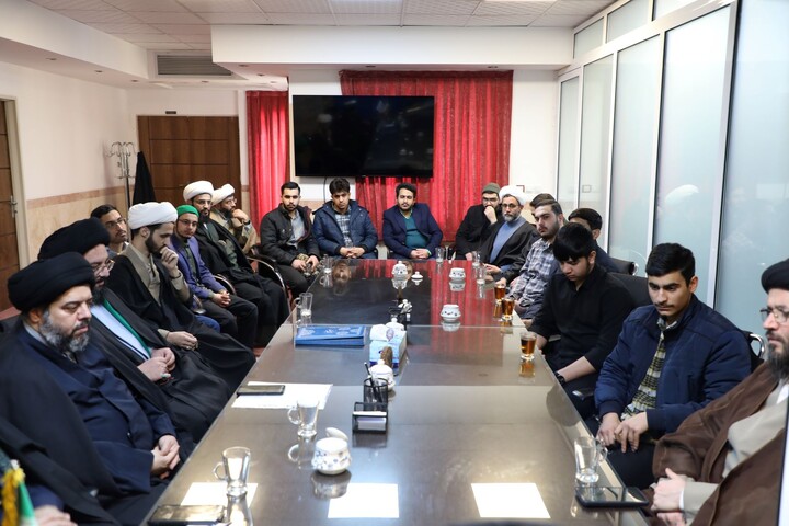 تصاویر/ تقدیر از طلاب برتر مسابقات علمی استانی و راهیافته به مرحله کشوری