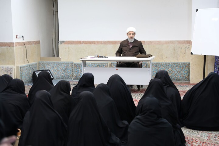 تصاویر/ برگزاری جلسه ماهانه حجت‌الاسلام شعبان‌زاده