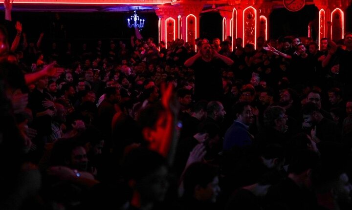 تصاویر/ عزاداری شهادت امام موسی کاظم در هیئت رایةالعباس(ع)