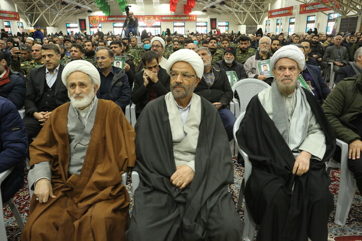 تصاویر / مراسم بزرگداشت شهدای مدافع امنیت اغتشاشات اخیر اصفهان