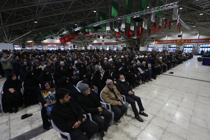 تصاویر / مراسم بزرگداشت شهدای مدافع امنیت اغتشاشات اخیر اصفهان