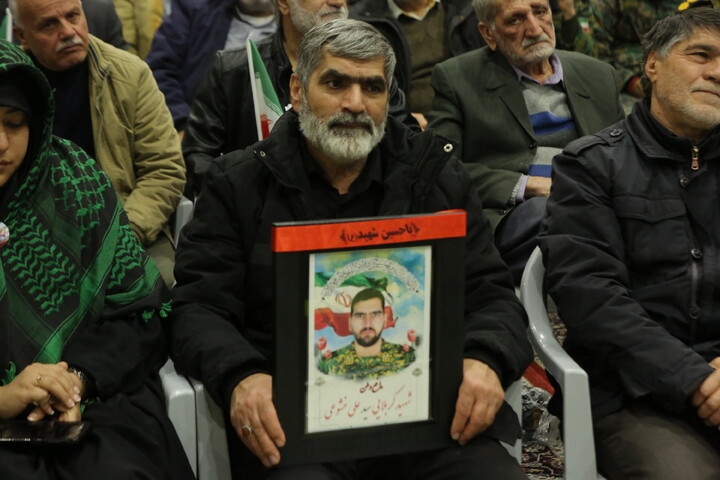 تصاویر / مراسم بزرگداشت شهدای مدافع امنیت اغتشاشات اخیر اصفهان