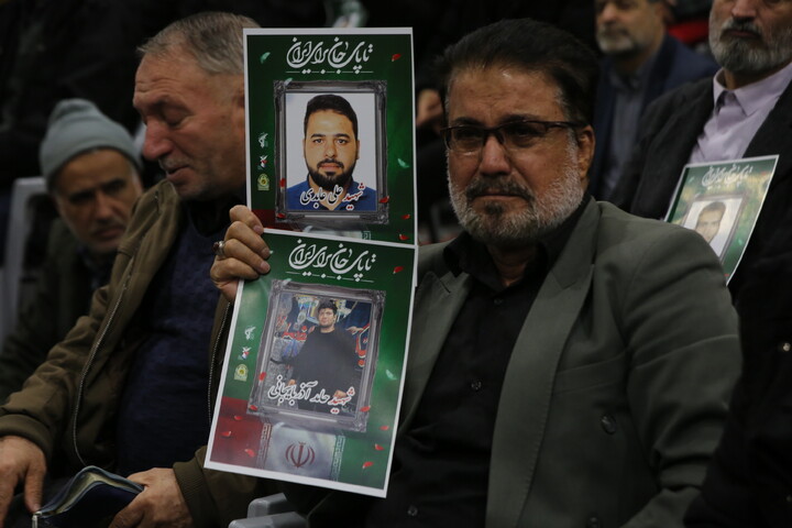 تصاویر / مراسم بزرگداشت شهدای مدافع امنیت اغتشاشات اخیر اصفهان