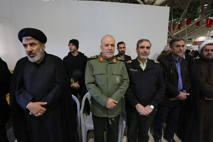 تصاویر / مراسم بزرگداشت شهدای مدافع امنیت اغتشاشات اخیر اصفهان