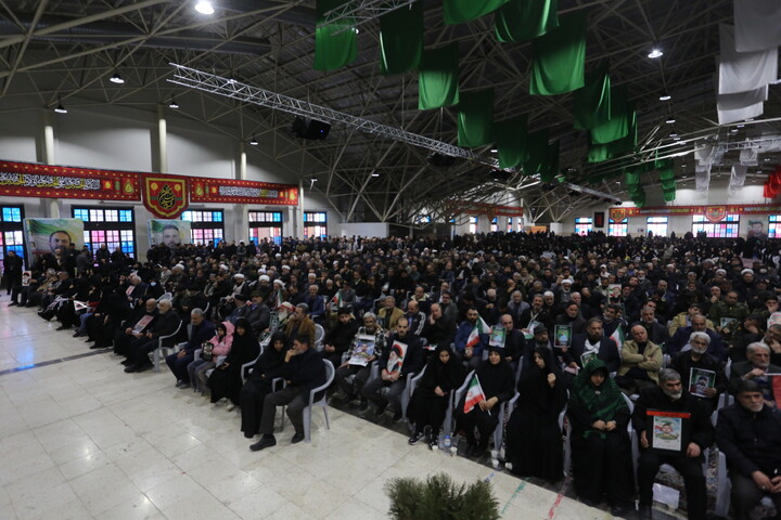 تصاویر / مراسم بزرگداشت شهدای مدافع امنیت اغتشاشات اخیر اصفهان