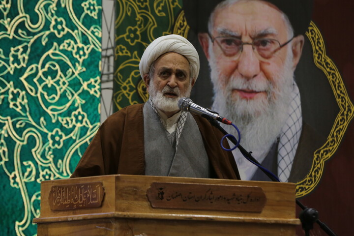 تصاویر / مراسم بزرگداشت شهدای مدافع امنیت اغتشاشات اخیر اصفهان