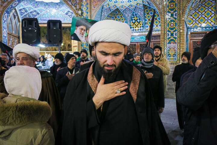 تصاویر/ اقامه دسته عزاداری شهادت امام موسی کاظم (ع) از مساجد سطح شهر به سمت حرم بانوی کرامت