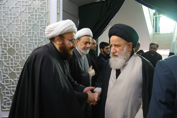 تصاویر/ مراسم تشییع  پیکر حجت الاسلام والمسلمین مجتبی بروجردی پدر شهید عیسی بروجردی