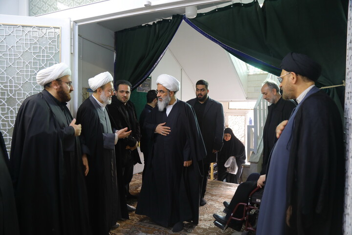 تصاویر/ مراسم تشییع  پیکر حجت الاسلام والمسلمین مجتبی بروجردی پدر شهید عیسی بروجردی