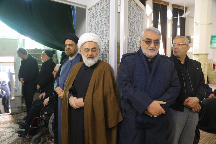 تصاویر/ مراسم تشییع  پیکر حجت الاسلام والمسلمین مجتبی بروجردی پدر شهید عیسی بروجردی