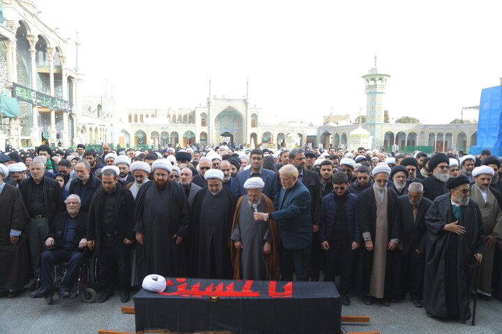 تصاویر/ مراسم تشییع  پیکر حجت الاسلام والمسلمین مجتبی بروجردی پدر شهید عیسی بروجردی