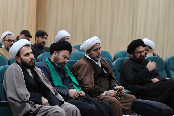 تصاویر / برگزاری دوره آموزشی اساتید و متولیان حوزه مراکز اسلام ناب در همدان
