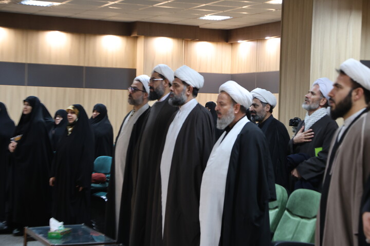تصاویر / برگزاری دوره آموزشی اساتید و متولیان حوزه مراکز اسلام ناب در همدان