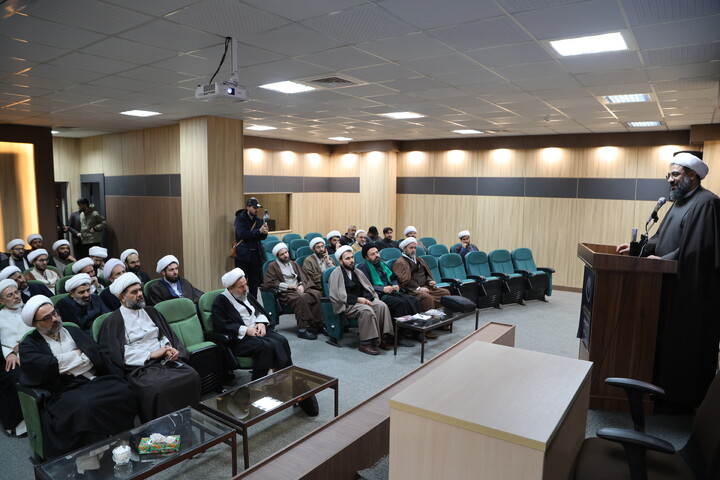 تصاویر / برگزاری دوره آموزشی اساتید و متولیان حوزه مراکز اسلام ناب در همدان