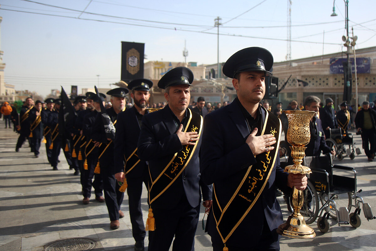 دسته عزای خادمان کریمه اهل بیت(س) در سوگ امام موسی کاظم(ع) + تصاویر