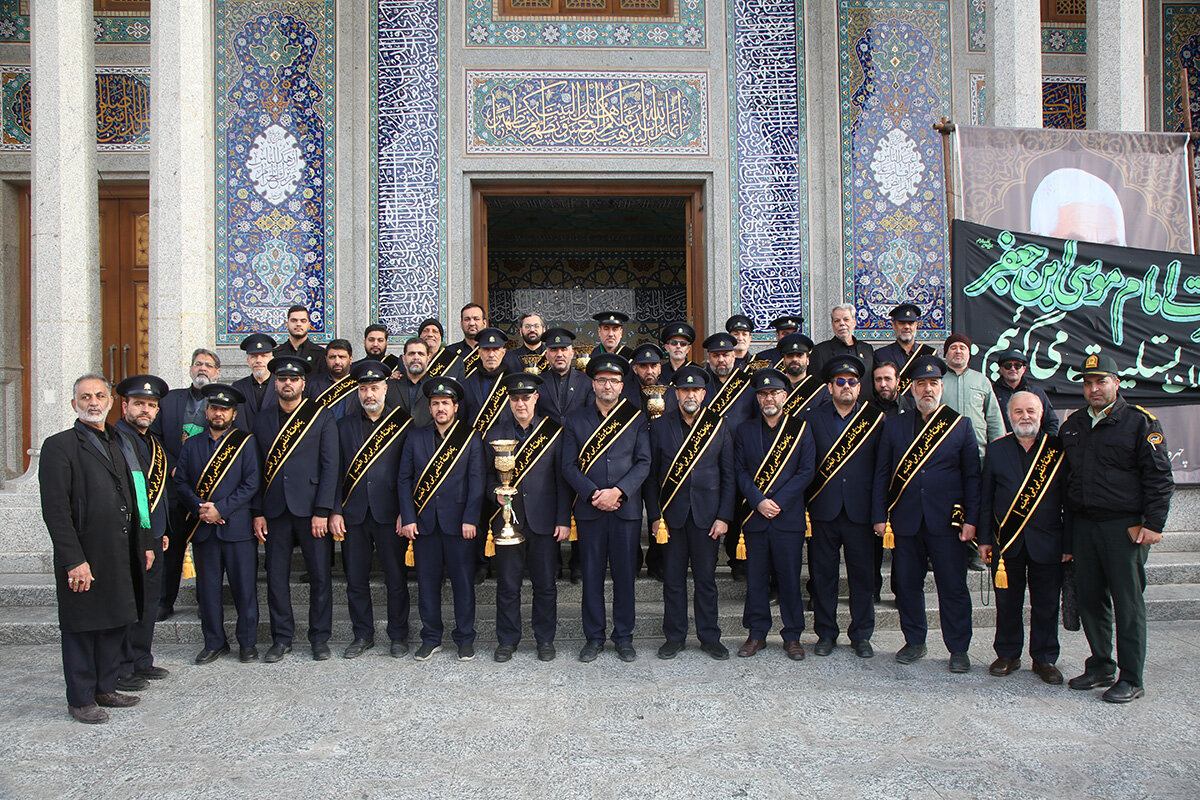 دسته عزای خادمان کریمه اهل بیت(س) در سوگ امام موسی کاظم(ع) + تصاویر