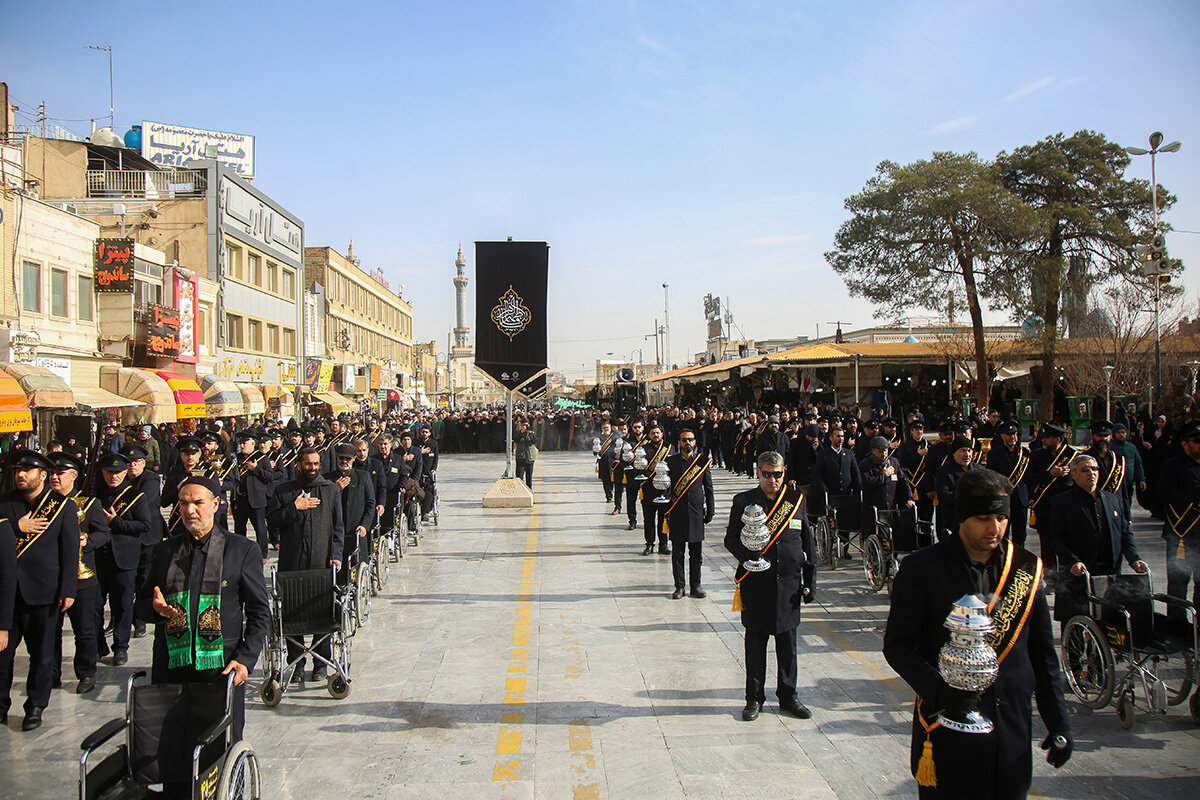 دسته عزای خادمان کریمه اهل بیت(س) در سوگ امام موسی کاظم(ع) + تصاویر