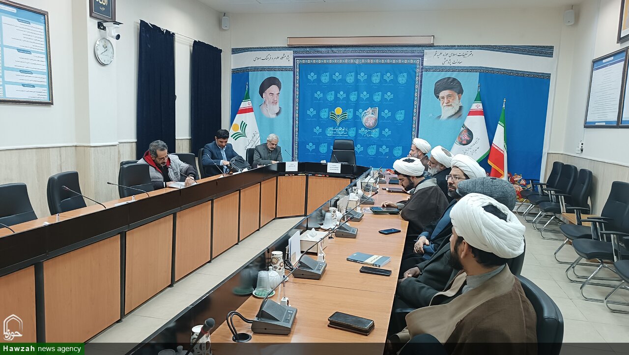 نگاهی به پنل های تخصصی روز نخست همایش بین المللی امت – تمدن در قرآن کریم