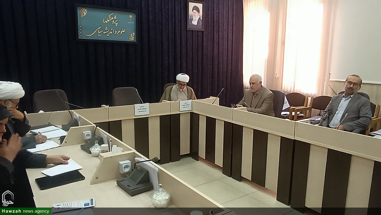 نگاهی به پنل های تخصصی روز نخست همایش بین المللی امت – تمدن در قرآن کریم