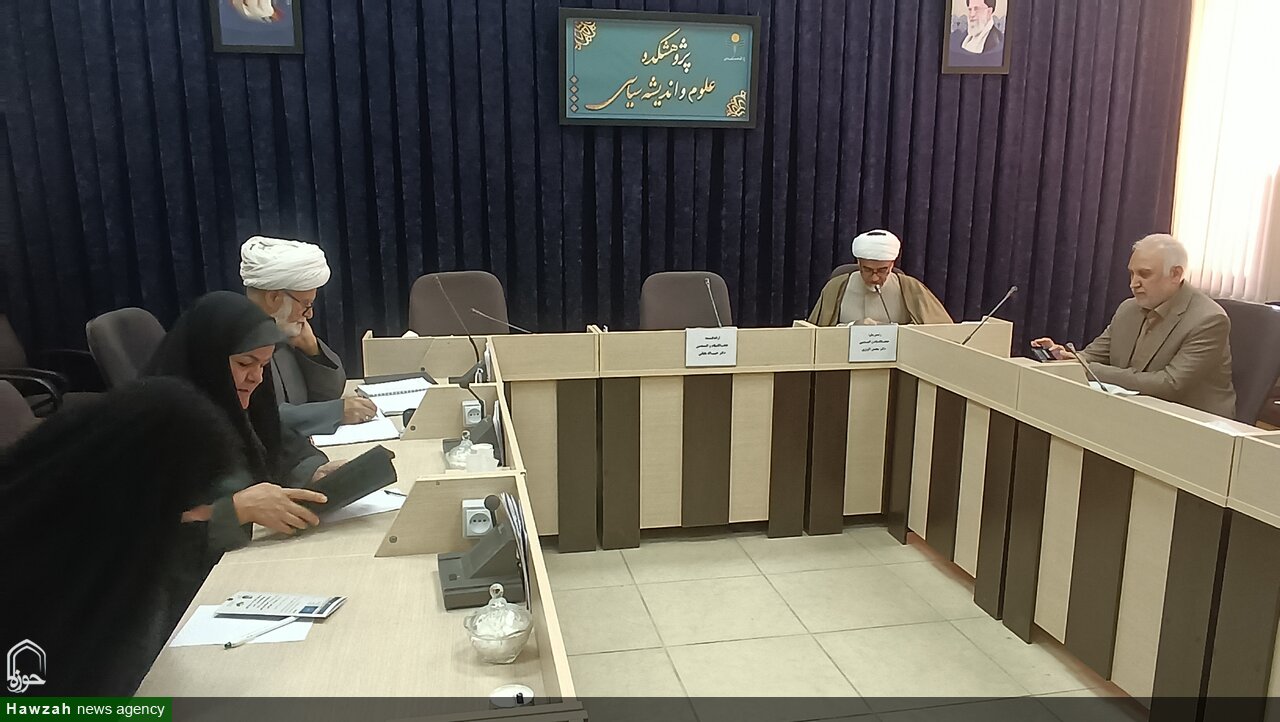 نگاهی به پنل های تخصصی روز نخست همایش بین المللی امت – تمدن در قرآن کریم