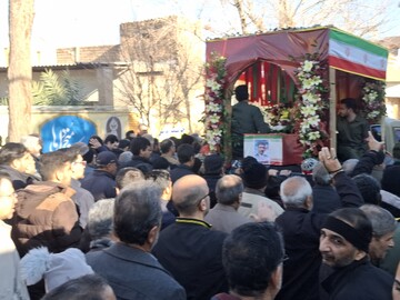 فیلم | تشییع پیکر شهید مدافع امنیت حاج محسن حاجی زاده بیدگلی