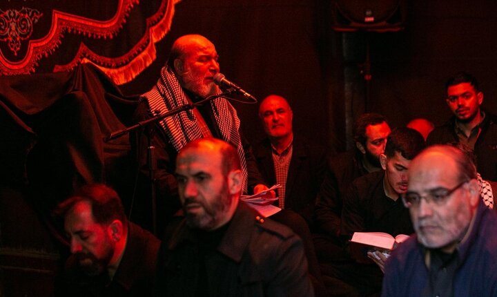 تصاویر/ مراسم عزاداری در حسینیه موج الحسین(ع) پس از حملات تروریستی