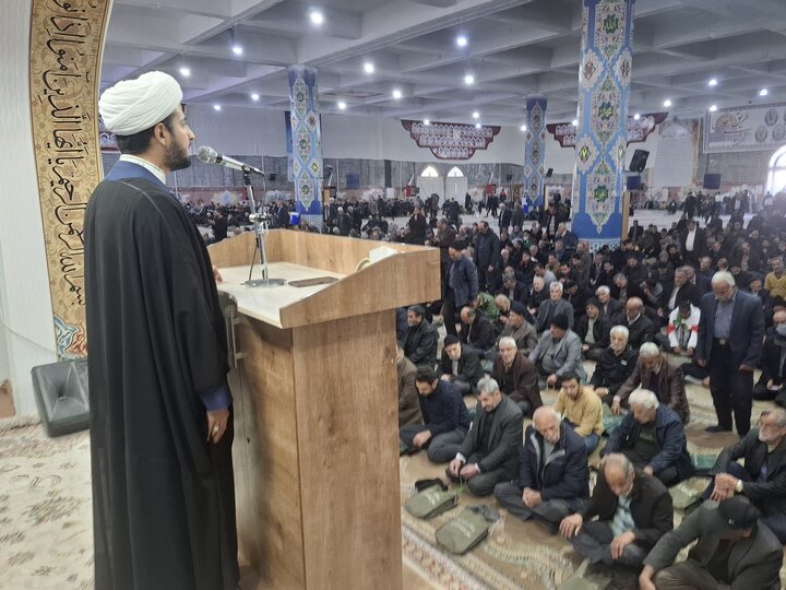 تصاویر:نماز عبادی سیاسی جمعه کاشان