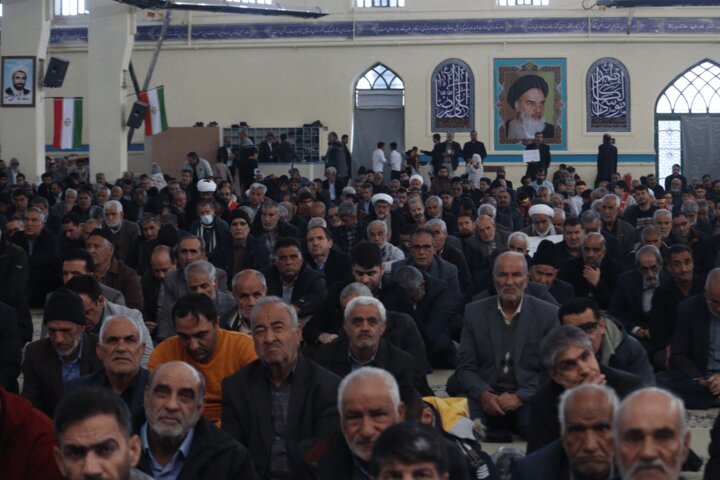 تصاویر/ اقامه نماز جمعه در شهربابک