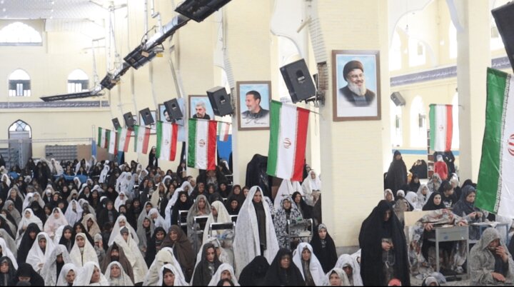 تصاویر/ اقامه نماز جمعه در شهربابک