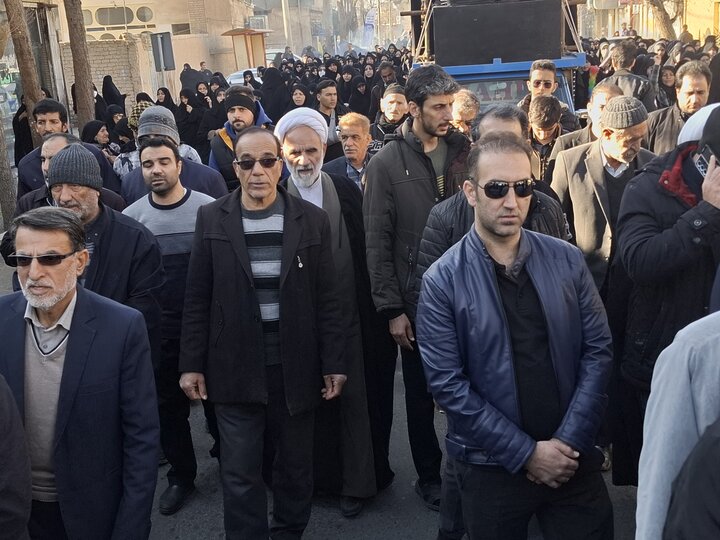 تصاویر؛تشییع پیکر سرباز وطن شهید مدافع امنیت حاج محسن حاجی زاده بیدگلی در اران وبیدگل