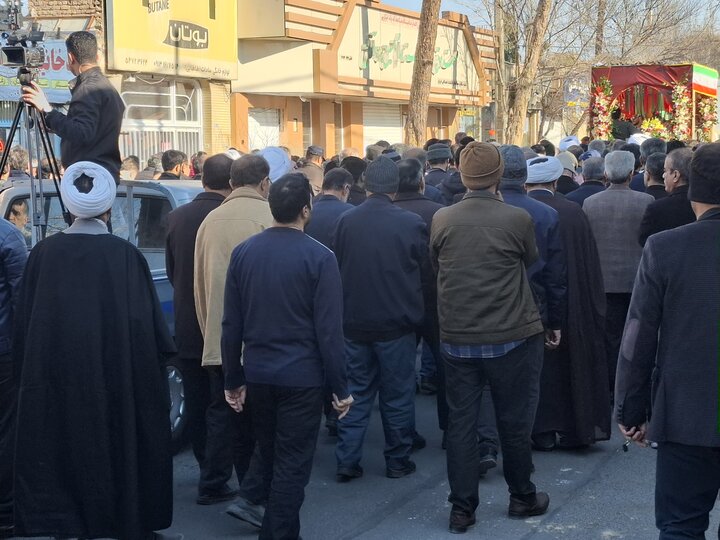 تصاویر؛تشییع پیکر سرباز وطن شهید مدافع امنیت حاج محسن حاجی زاده بیدگلی در اران وبیدگل