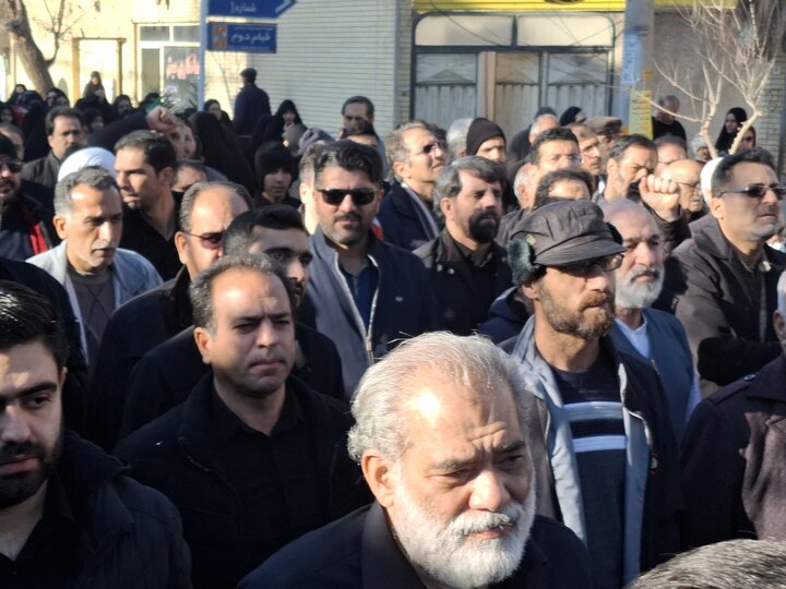 تصاویر؛تشییع پیکر سرباز وطن شهید مدافع امنیت حاج محسن حاجی زاده بیدگلی در اران وبیدگل