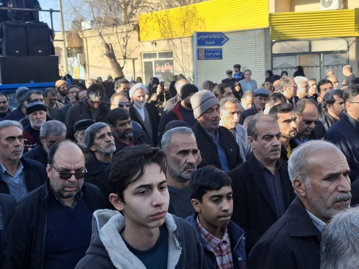 تصاویر؛تشییع پیکر سرباز وطن شهید مدافع امنیت حاج محسن حاجی زاده بیدگلی در اران وبیدگل