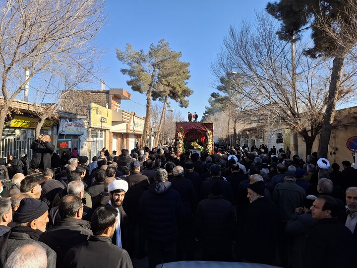 تصاویر؛تشییع پیکر سرباز وطن شهید مدافع امنیت حاج محسن حاجی زاده بیدگلی در اران وبیدگل