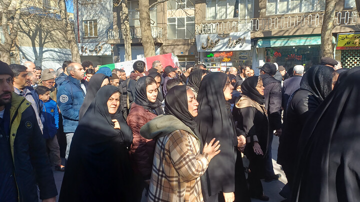 تصاویر / تشییع دو شهید اغتشاشات اخیر در همدان