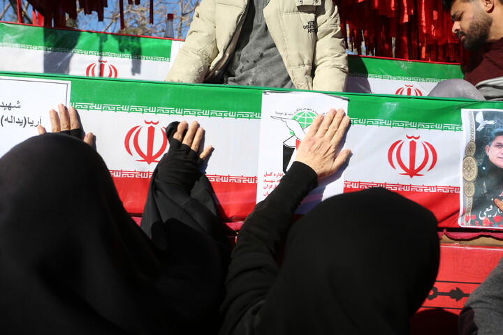 تصاویر/ تشییع پیکر مطهر هفت شهید اغتشاشات اخیر در اصفهان