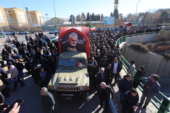 تصاویر/ تشییع پیکر مطهر هفت شهید اغتشاشات اخیر در اصفهان