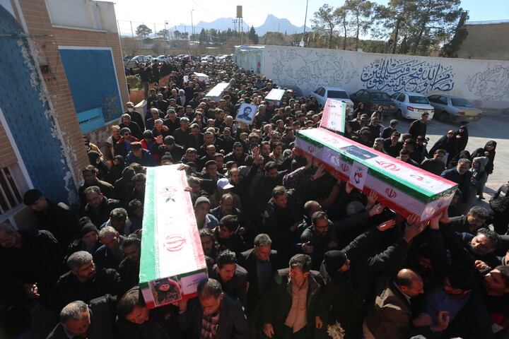 تصاویر/ تشییع پیکر مطهر هفت شهید اغتشاشات اخیر در اصفهان