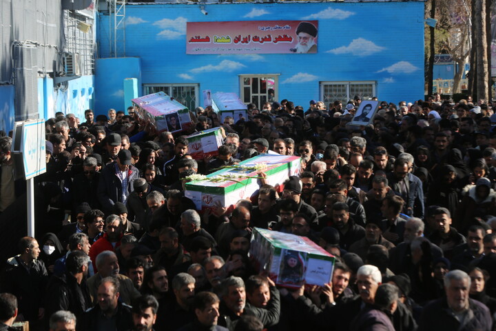 تصاویر/ تشییع پیکر مطهر هفت شهید اغتشاشات اخیر در اصفهان