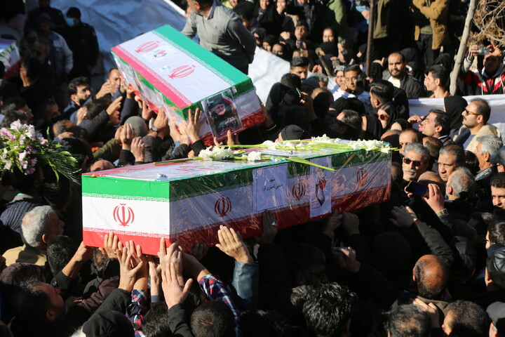 تصاویر/ تشییع پیکر مطهر هفت شهید اغتشاشات اخیر در اصفهان