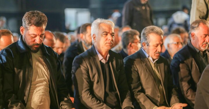 تصاویر/ اقامه باشکوه نماز جمعه پرند در مسجد سوخته در آتش کینه اغتشاشگران