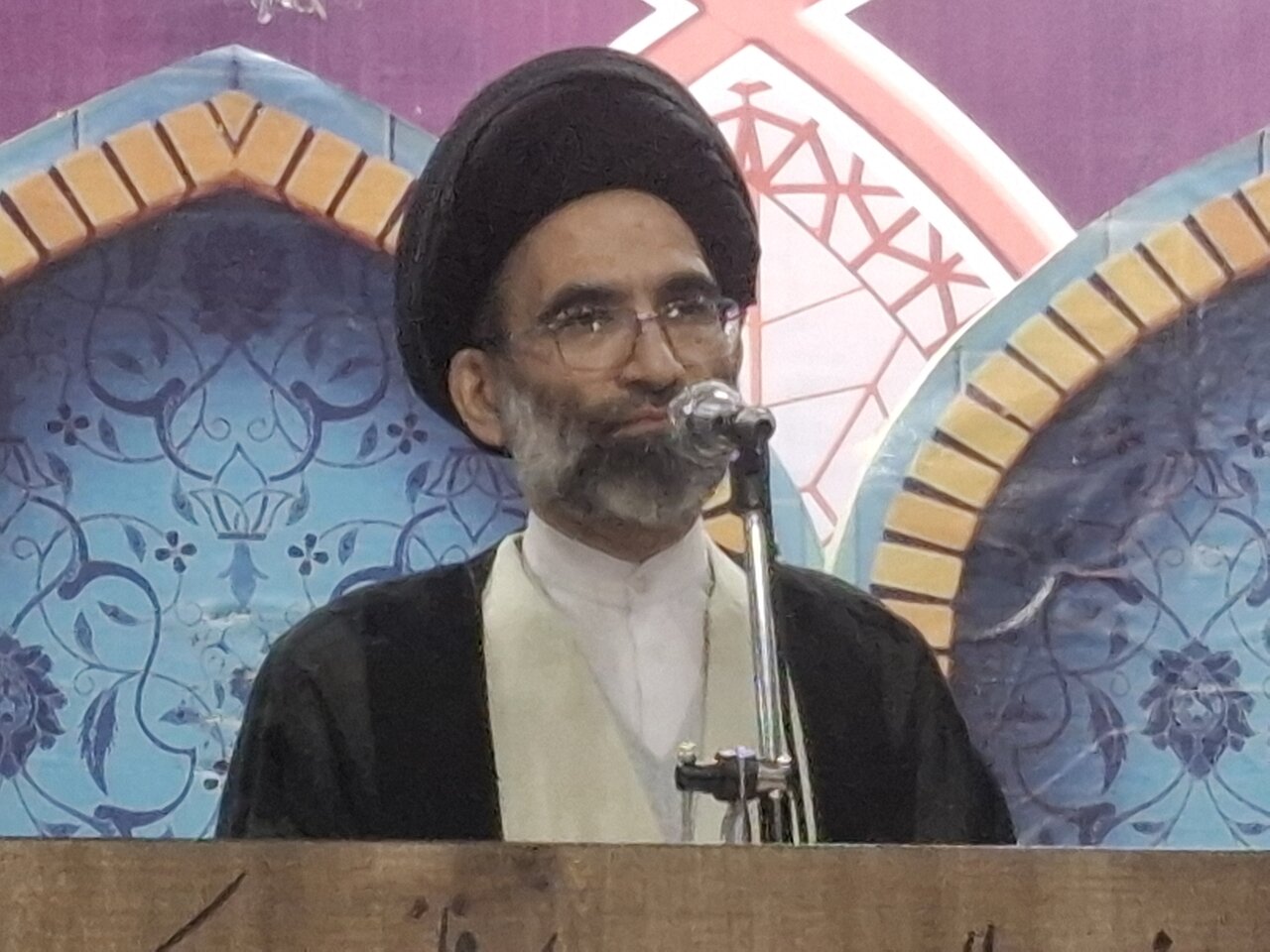 برخورد ما با اغتشاشگران اشدا علی الکفار است