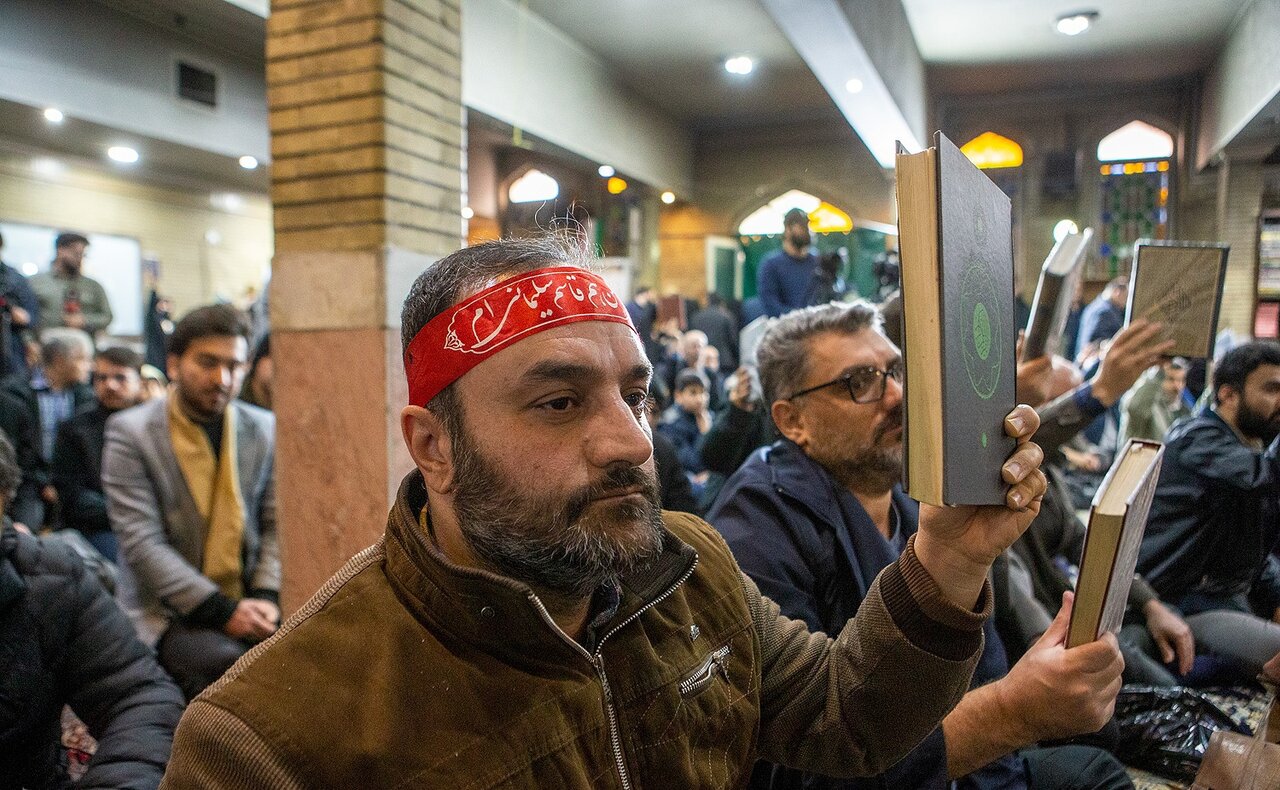 برگزاری تجمع مردمی در محکومیت هتک حرمت مساجد و حریم قرآن در مسجد شهید بهشتی