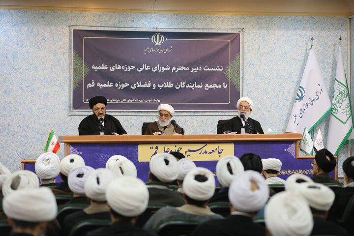 گزارشی از نشست نمایندگان طلاب با دبیر شورای عالی حوزه‌ / آیت‌الله شب زنده‌دار: مقام معظم رهبری در هیچ یک از حوادث حالت نا امیدی ندارند