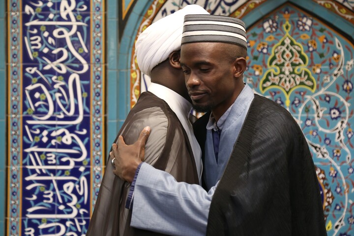 تصاویر/ مراسم عمامه گذاری طلاب توسط آیت الله العظمی مکارم شیرازی