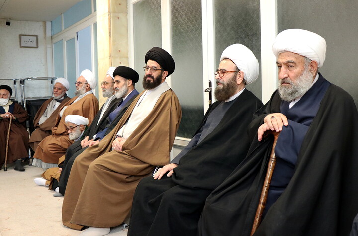 تصاویر/ مراسم جشن عید مبعث حضرت رسول اکرم(ص) در دفترحضرت آیت الله نوری همدانی