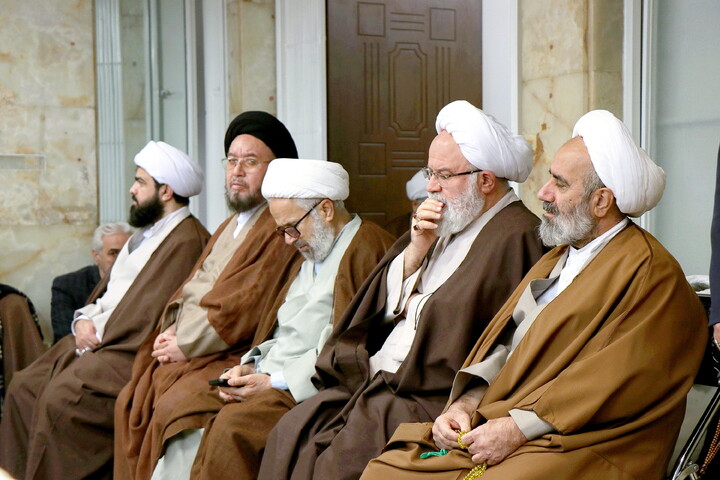 تصاویر/ مراسم جشن عید مبعث حضرت رسول اکرم(ص) در دفترحضرت آیت الله نوری همدانی